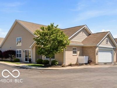 9733 Windy Ln Unit 100, Fishers, IN, 46037