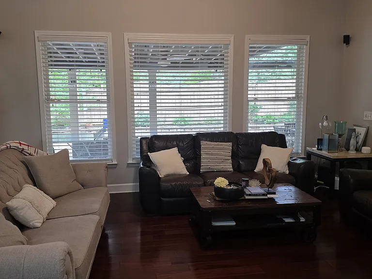 Laketrail Dr — Photo 11