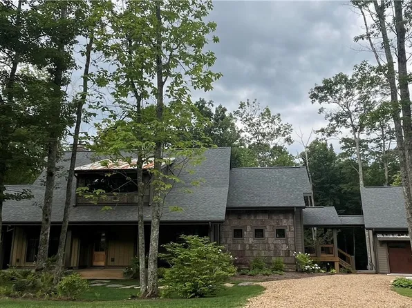 137 Mountain Breeze Knoll, Blowing Rock, NC 28605