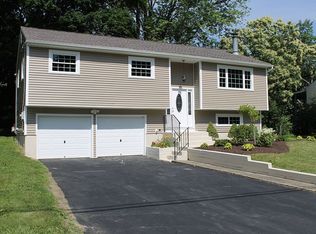 30 Nassau Rd, Poughkeepsie, NY 12601