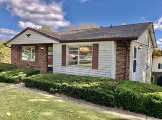 6855 Concord Dr, Newburgh, IN