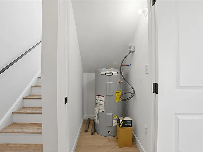 2905 Roosevelt St — Photo 45