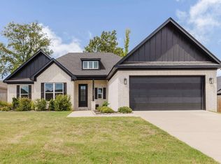 6025 Coral Ridge Dr, Bryant, AR 72022
