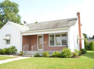 704 W Penn St, Carlisle, PA 17013