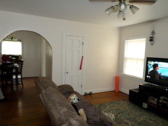5th image of 128 Barberry Ln #130