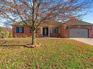 5072 E Hedgerow Drive, Springfield, MO 65802