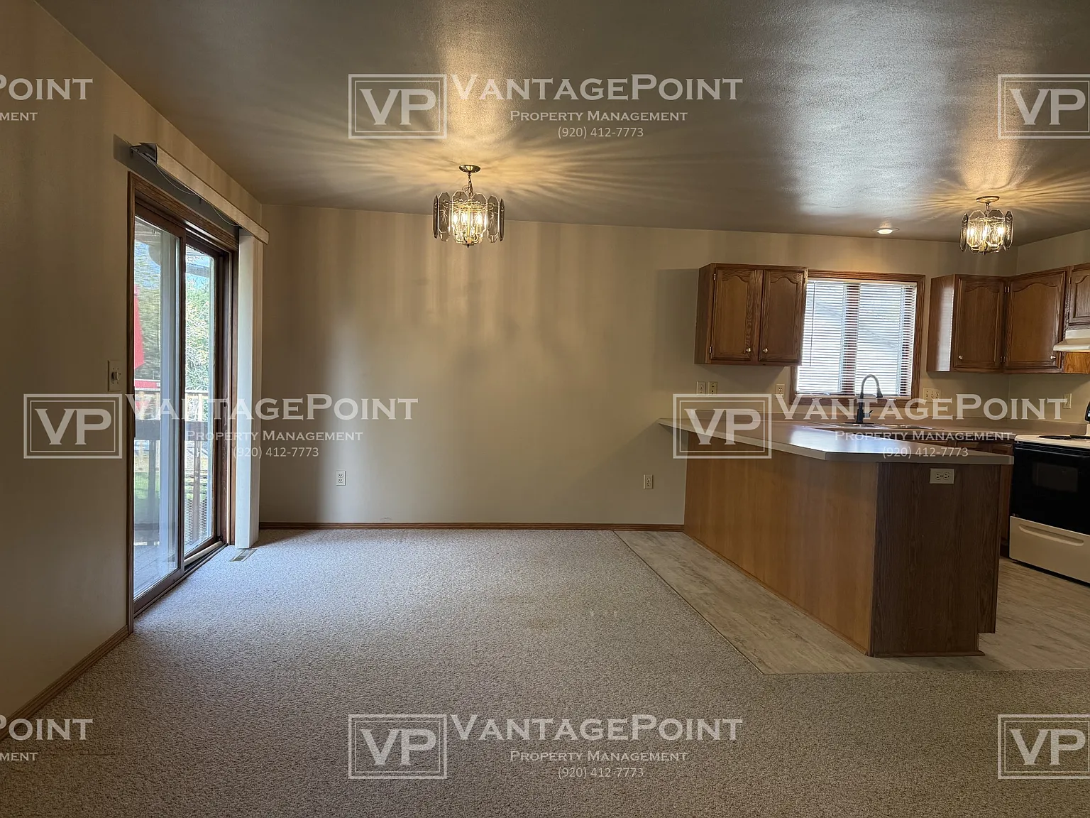 2119-2121 North Cloudview Drive - 2121 — Photo 3