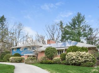 40 Oak Hill Rd, Worcester, MA 01609