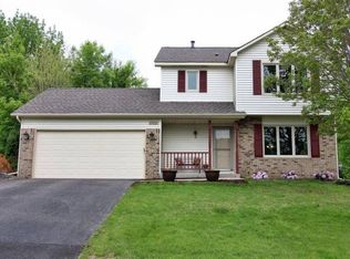 19055 Broadmoore Dr, Eden Prairie, MN 55346