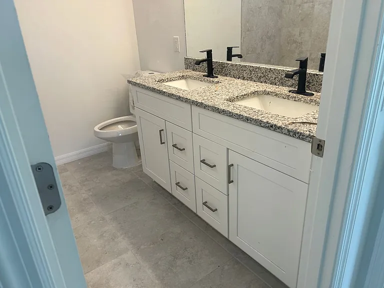 2825 NW 25th Ln — Photo 10