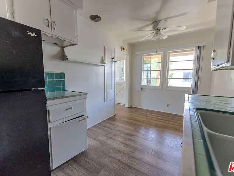 3821 Lockland Dr — Photo 9