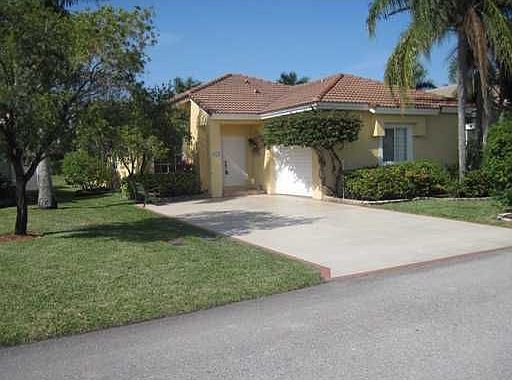 1st image of 1275 SW 44th Ter