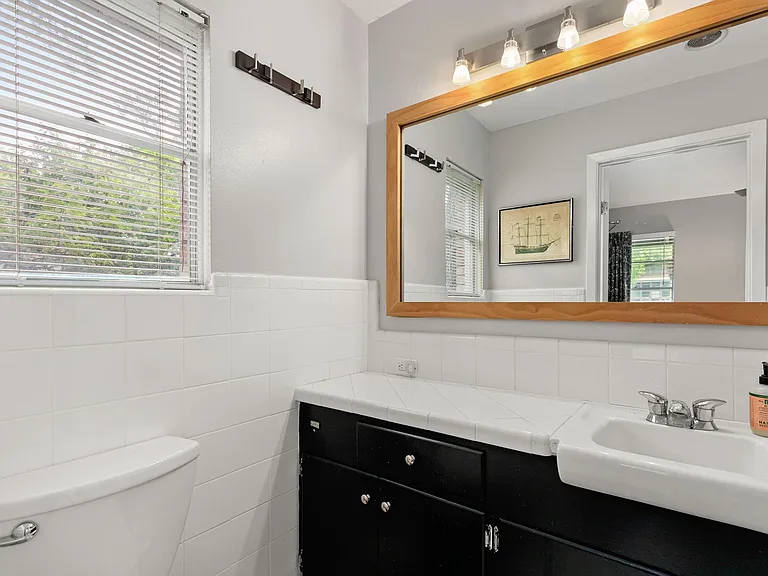 2823 Old Moss Rd — Photo 14