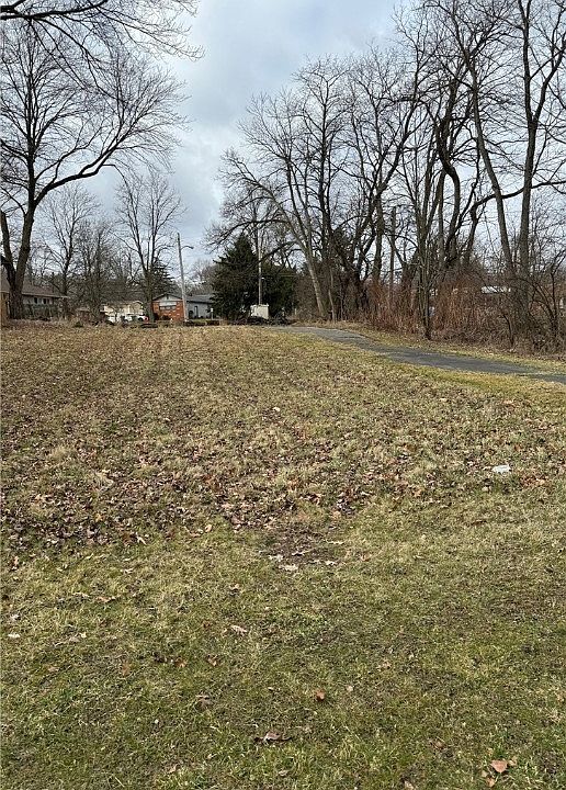 2nd image of 1234 Bears Den Rd