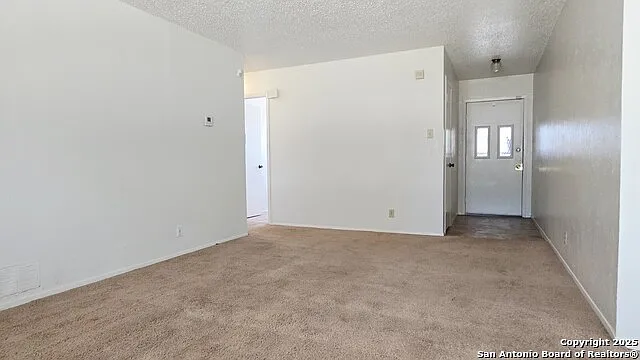 3 bed, 2.0 bath, 1108 sqft, $1,495 — Photo 4