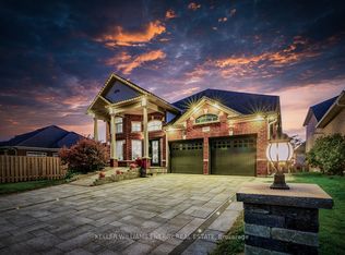 1602 Chilliwack St, Oshawa, ON L1K0C4