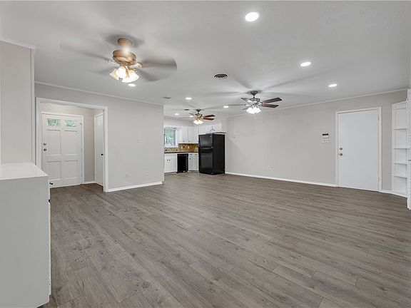 3rd image of 1312 Timm Dr