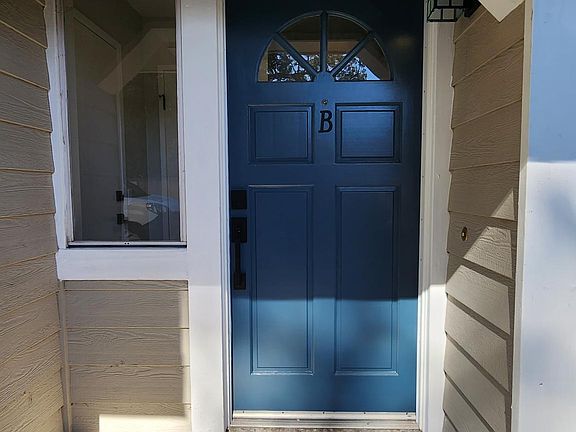2nd image of 533 S Glassell St #B