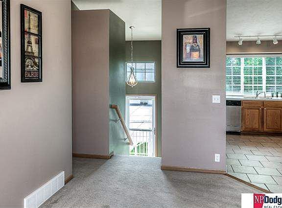 3rd image of 17184 Manderson St