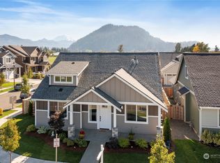160 Love Dr, Enumclaw, WA 98022