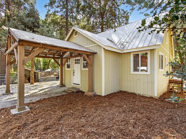 2880 Polaris St, Pollock Pines, CA 95726