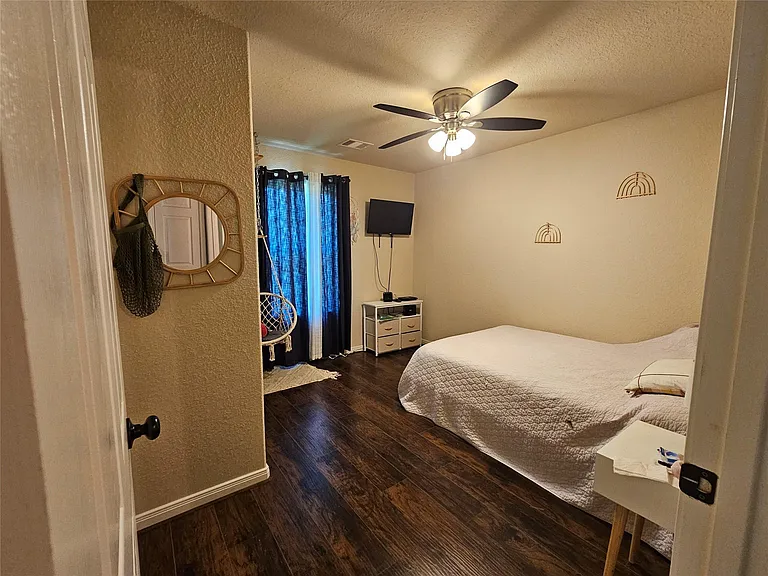 10761 Royal Terrell Dr — Photo 15