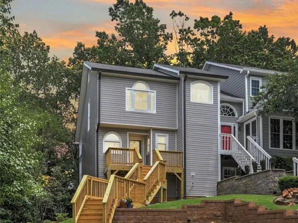 906 Mill Stone Dr, Marietta, GA 30062