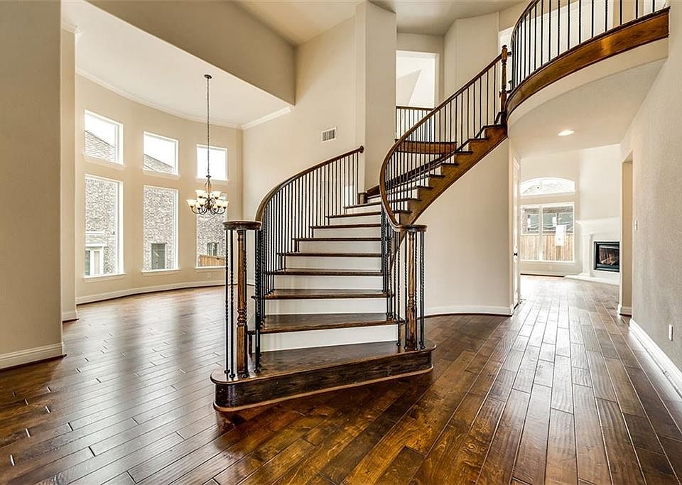 1st image of 8625 Palermo Way