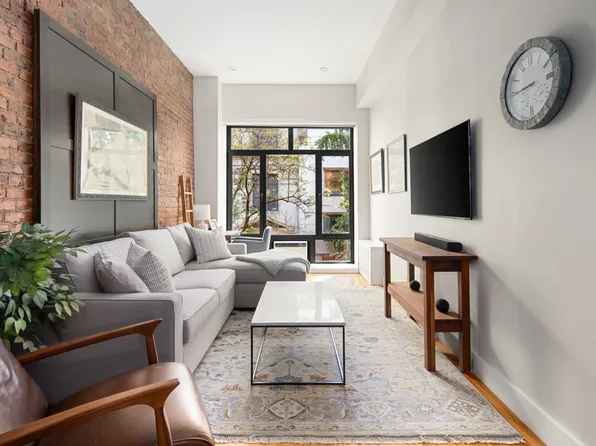 23 East 10th Street image 1 of 14