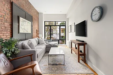 23 East 10th Street, #3C