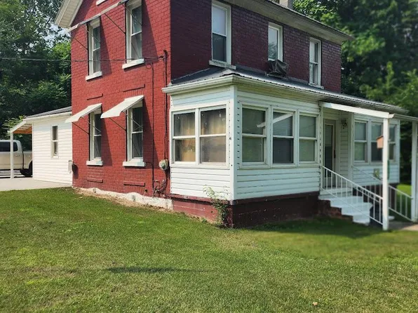 924 Six Mile Run Rd, New Paris, PA 16679