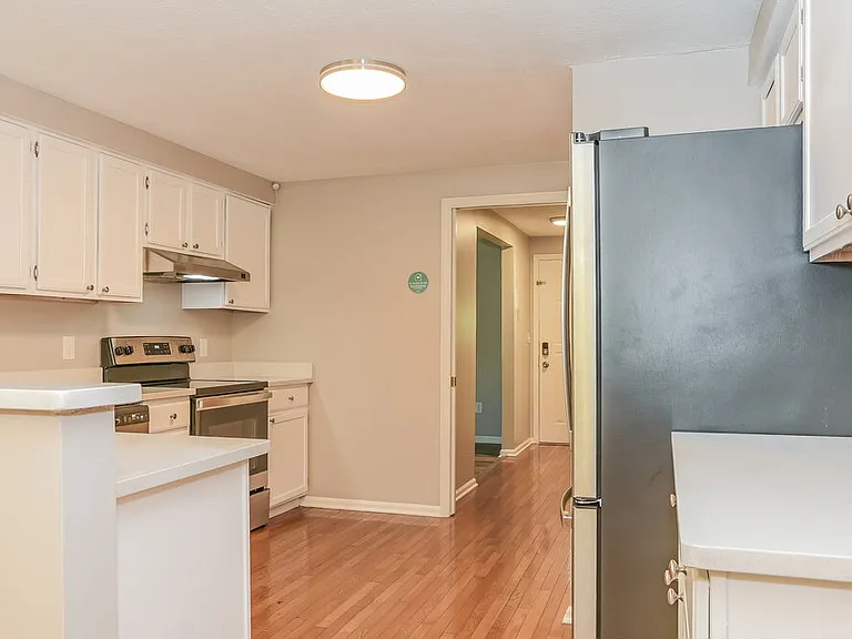 1204 Daylight Dr — Photo 6