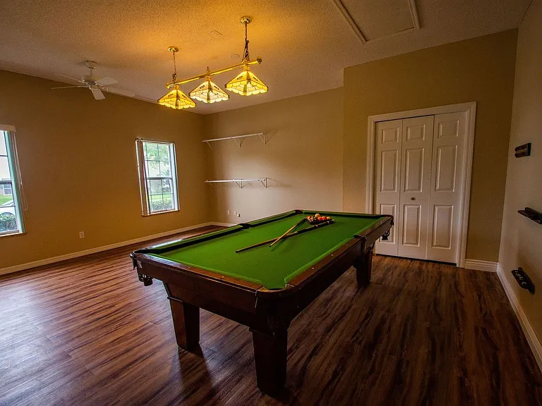 421 Lockbreeze Dr — Photo 26