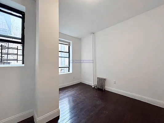 Rented by Sovereign Associates | media 14