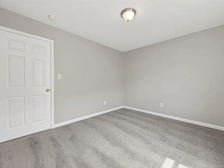 7521 Dyer St — Photo 28