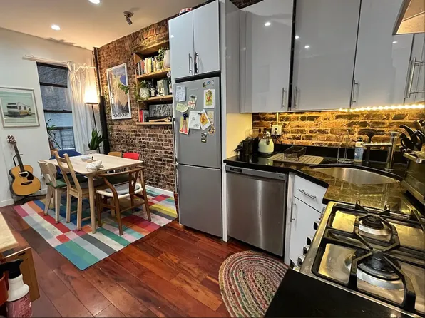 3 Quincy Street image 1 of 25