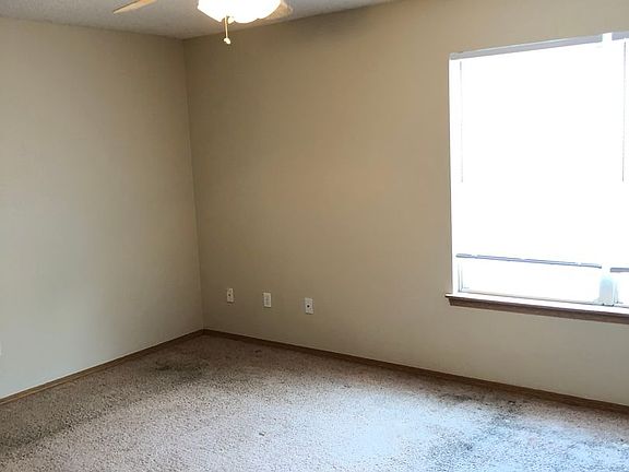 4th image of 795-797 N Daisy Ln #795