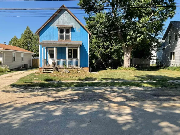 1121 Kishwaukee St, Belvidere, IL 61008