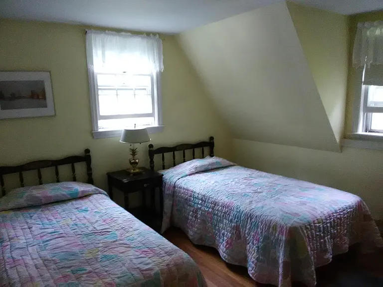 146 Wellington Rd — Photo 16