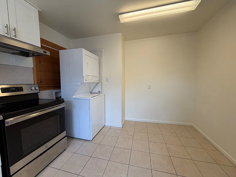 850 Naiad Dr #A — Photo 7