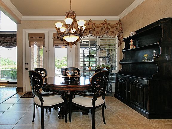 4th image of 5601 Kelcourt Dr