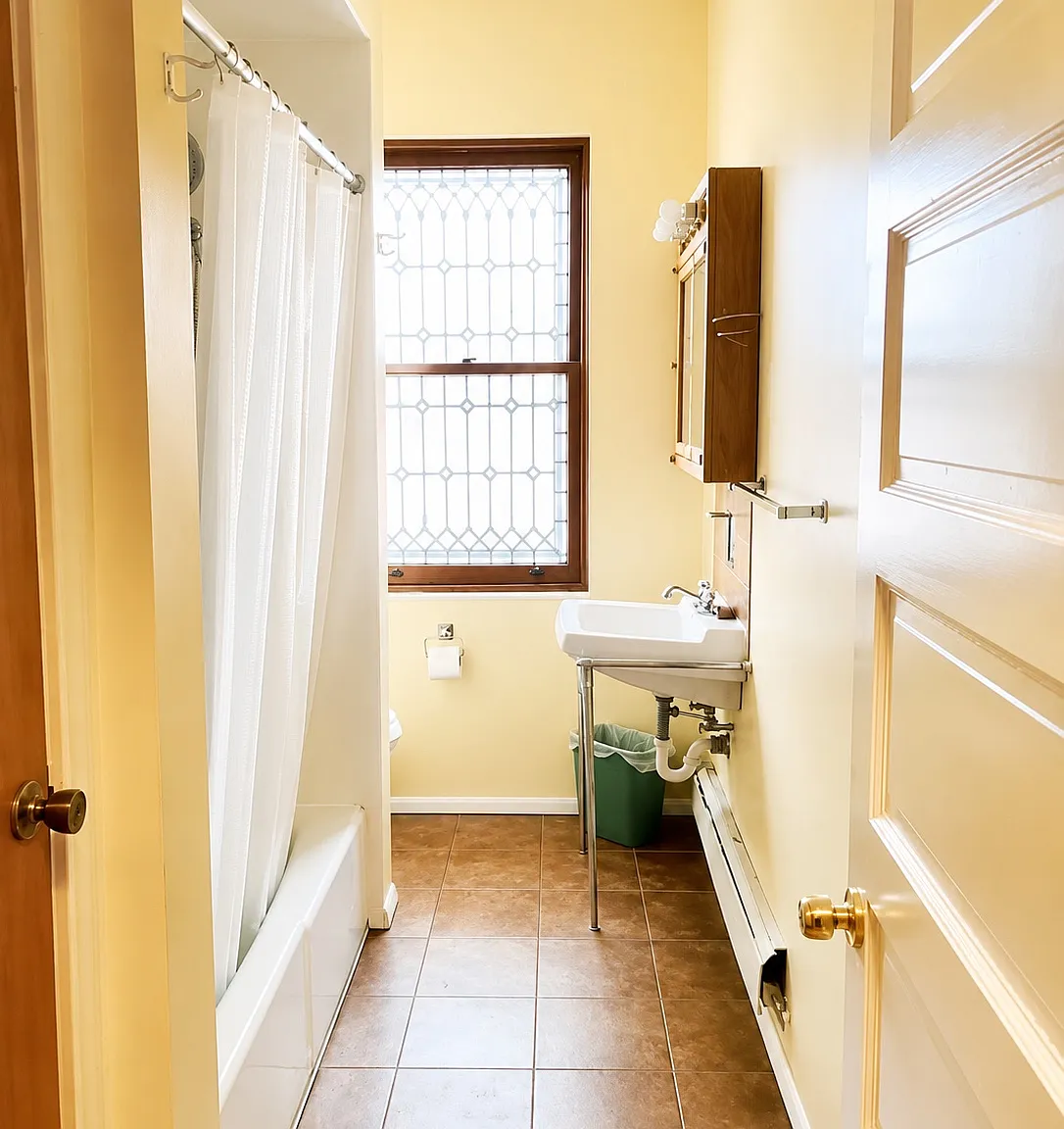 5432 Baywood St — Photo 3