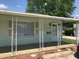 1201 Perrysville Ave APT 3, Danville, IL 61832