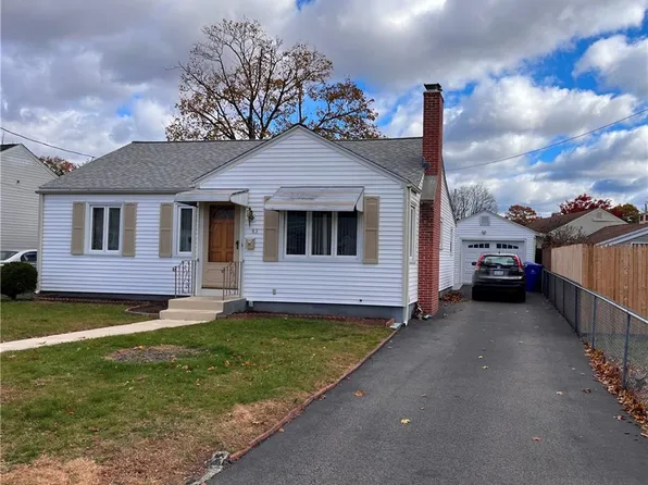 85 Rice St, Pawtucket, RI 02861