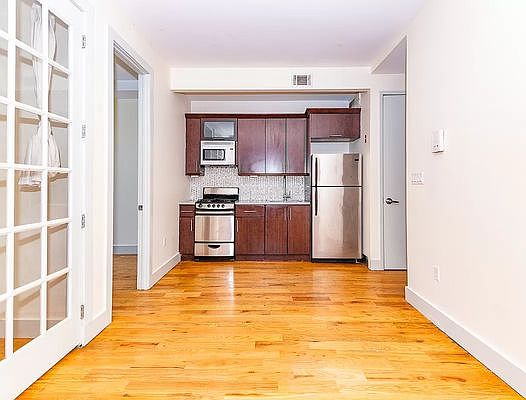2nd image of 1323 Bedford Ave #2F2