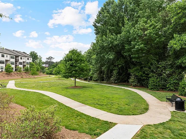 2370 Provence Park Way — Photo 25
