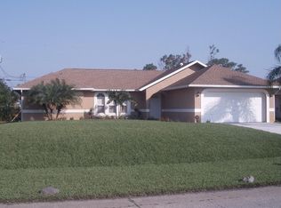 517 SE Cliff Rd, Port Saint Lucie, FL 34984