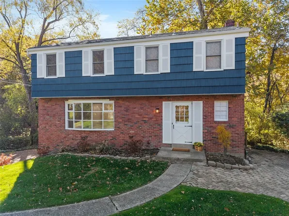 600 Glengary Dr, Pittsburgh, PA 15215