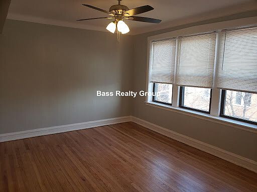 2nd image of 7002 N Paulina St #3