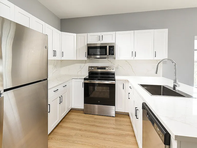Kitchen 1 Bed